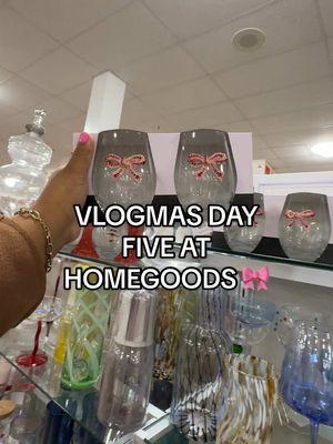 Day 5 of Vlogmas and I am in my girly era @HomeGoods 🎀🩷#homegoods #homegoodshaul #homegoodsfinds #homegoodsshopping #homegoodsfind 