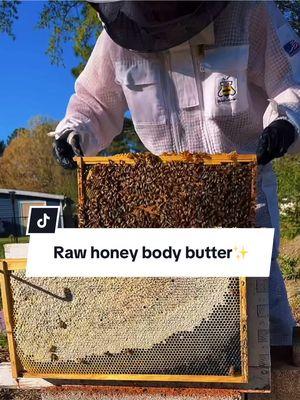 Link in bio to shop🤩 new fragrances coming very soon! ✨ raw honey all natural healing goodness! 💕#kacieshoneypot #whippedbodybutter #whippedbodybutters #beekeeper #honeybee #allnatural #SmallBusiness #bodybutter #bee #rawhoney 