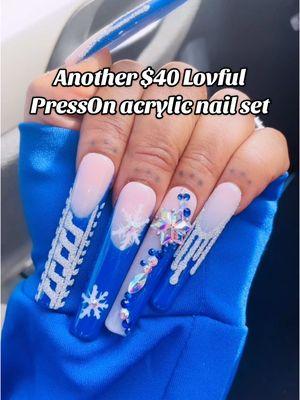 They’re cute. They’re cheap. There’s always a sale. The sets come with adhesive stickers, glue, file & more to put them on. Try for yourself 💅🏽 #acrylicnails #acrylicpressons #acrylicpressonnails #pressonnails #pressons #lovful #lovfulnails 