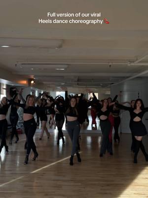 Very easy and pleasant heels choreography 👠 #heelsdance #heelsclass #heelsmontreal #heelsbeginner #beginnerheelsclass #montrealdancer 