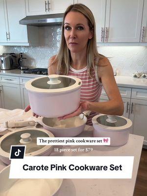 Pink pots and pans! I’m in love 🩷 #carotecookware #pinkcookware #pinkkitchen #pinkpotsandpans #pinkkitchendecor #detachablehandlecookwareset #tiktokshopyearendsale 