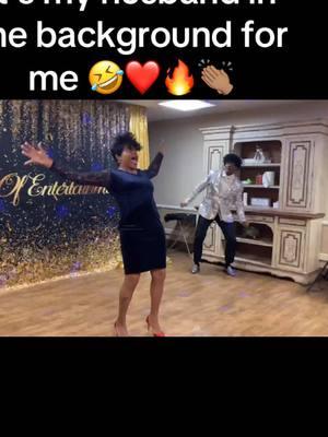 🤣 IF NOBODY ELSE CHEER ME ON BEST BELIEVE MY HUSBAND WILL 🤣❤️🙏🏽🙌🏽👏🏽😘 #loe #Love #seniorliving #gladysknight #lipsync #oldschool 