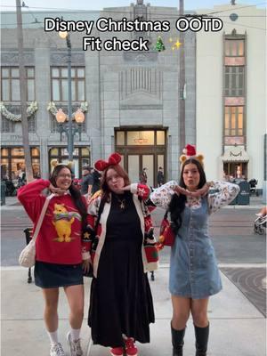 Love doing fit checks with my cutie friends @mimitavoc @tessa ⋆ ˚｡⋆୨୧˚ #disneyootd #disneyfit #disneyoutfits #disneyfriends #disneystyle #disneyfitcheck #disneyoutfit 