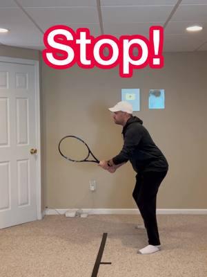 Two handers = both hands on. One handers = top hand on throat #tennis #tennispro #tennistips #tennislesson #tenniscoach 