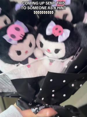 PLSSSS SHES SO CUTEEEE IM OBSESSED WITH THIS PLUSHIE BOUQUET #kuromi #kuromicore #kuromisanrio #kuromibouquet #plushies #plushie #plushiecollection #plushiebouquet #valentinesdaygiftideas #sanriovalentines #kuromivalentines #valentinesdaygift #giftsforher #giftsforgirlfriend 