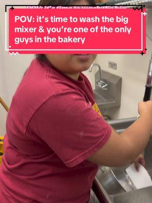 Obviously we can wash Tyrone ourselves…. But Nolan can do it since he’s here 😂 #frontofhouse #worktok #backofhouse #fyp #bakerytiktok #bakersoftiktok #bosstok 