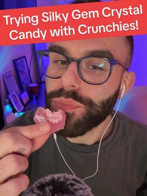 Replying to @Paul trying silky gem crystal candy with the little crunchy bits on top! #silkygem #silkygemcrystalcandy #crystalcandy #crystalcandyasmr #arlieasmr #arlietries #tastetest #candyreview 