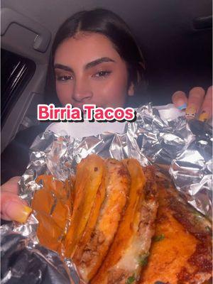 BIRRIA TACO VIDEO 🚨 #paratii #foryou #fypage #fy #FoodLover #explore #Foodie #foodtiktok #FoodTok #mukbang #mukbangeatingshow #asmr #asmrsounds #asmreating #comida #comidatiktok #tacos #birriatacos #explorepage 