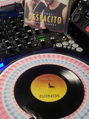 2017 Release from Luis Fonsi & Daddy Yankee #2017 #latinmusic #musicalatina #luisfonsi #daddyyankee #despacito #latinvinyl #vinilolatino #reggaeton #reeggaetonvinyl #seveninch #ecler #eclerdj #eclerwarm4 #technics1200 #technics #ortofon #ortofonconcorde #vinyl #vinyldj #vinyldjsdoitbetter #djrickc 