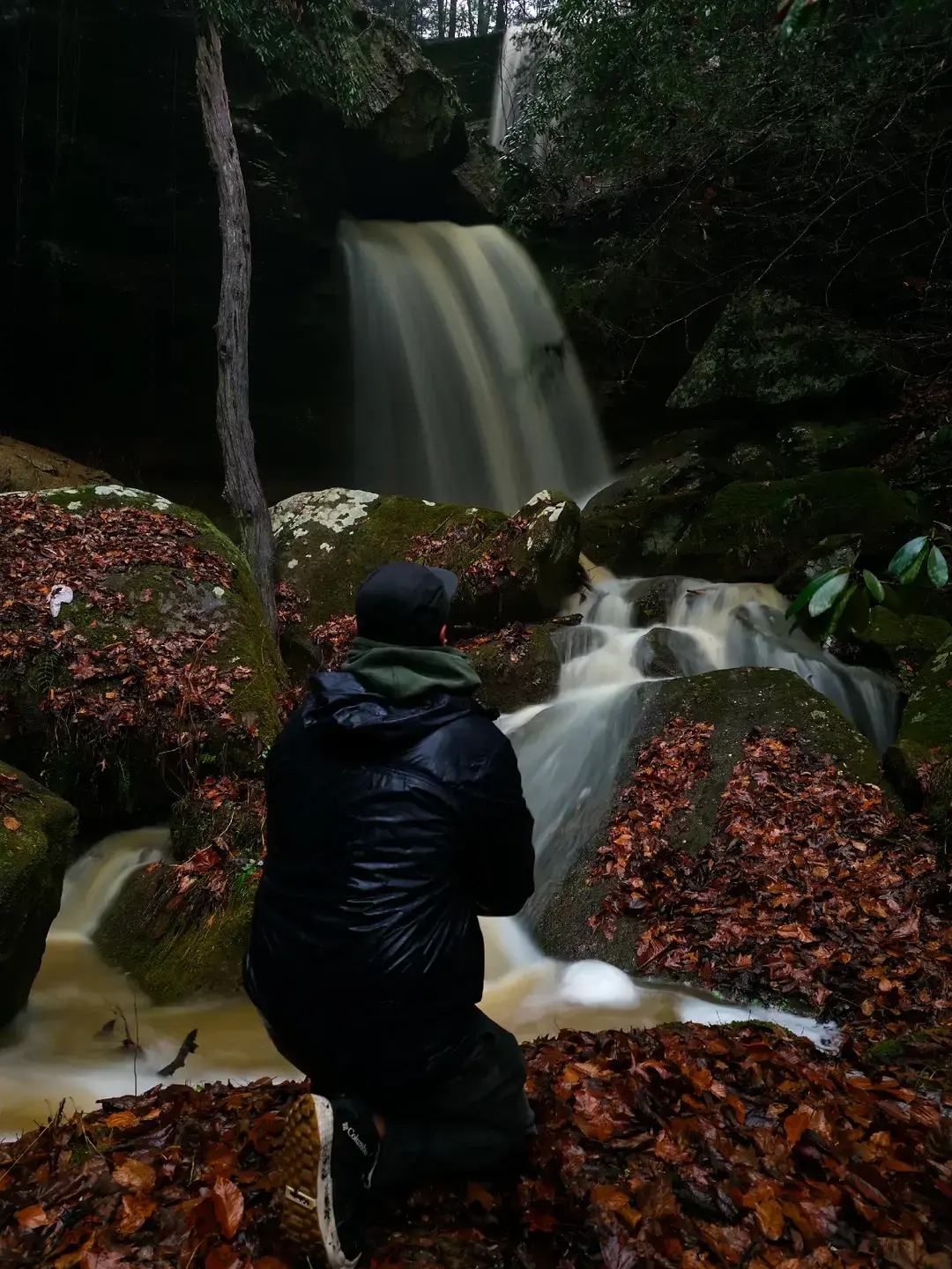 chasing waterfalls in eastern Kentucky! #kentuckylife #explorekentucky #VisitKentucky #kentuckycheck #606 #getoutside #landscapephotography #waterfallphotography 