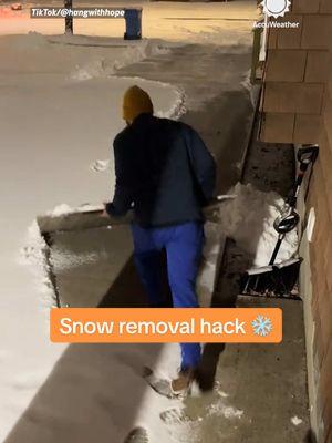 “I saw it on TikTok.” This Michigan man is clearing the driveway like a pro! ❄️ 🎥: @hangwithhope  #snow #winter #hacks #winterhack #snowhack #education #michigan #wintertime #weather #accuweather 