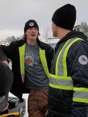 Grateful for our hardworking operators, couldn’t do it without you! 💪 #snowremoval #snowremovalservices #snowblowing #snowplowing #snowbusiness #canada #snowseason #winterseason #kubota #johndeere #tractor