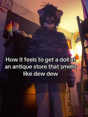 ISTG SOME OF THEM REEK LIKE WHAT HAPPENED [shock] #fypシ #fyp #dolls #antiquestore #antiquestoreshopping #antiquestorefinds #collecter #dollcollector #raggedyannandandy #raggedyann #raggedyandy #raggedycollecter #porcelaindollcollection #collection #collector #furbymask #silly #pleasdontflop 