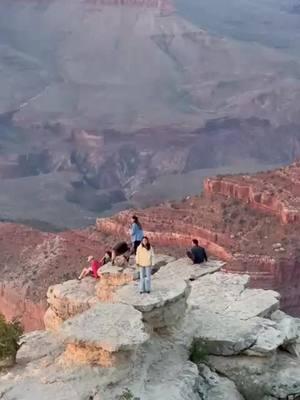 @Karen V jajaja gracias por este recuerdo tan bonito ♥️ TQM #grandcanyon #roadtrip #tierradeosos #prettyview 