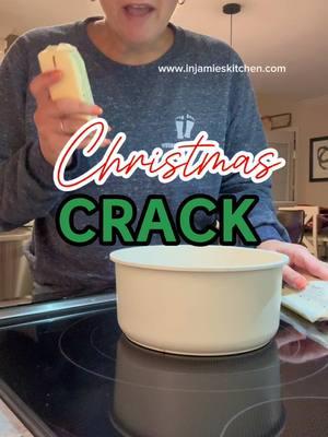 Replying to @jrcnails_  most commonly asked questions about Christmas Crack - hopefully this clears up a lot but please lmk if you have any more questions about this recipe!!  #christmascrackrecipe #christmascrackercandy #crackercandy