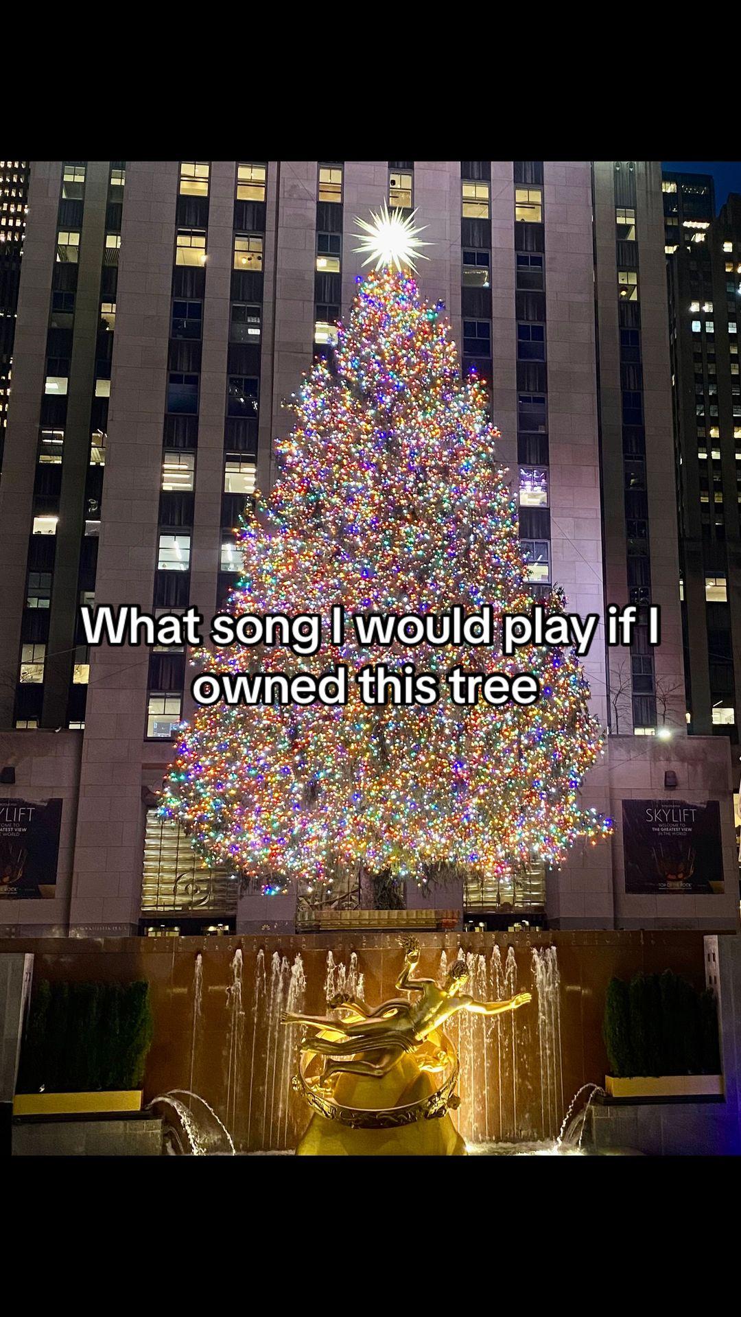 #rockerfeller #rockerfellertree #christmas #christmas #nycchristmas #rockerfellerchristmastreee 