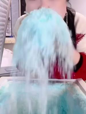 huge handfuls of blue freezer frost #ice #iceeating #iceeatingasmr #iceeatingvideos #iceeatingsound #asrm #fyp #viralvideo #fyppppppppppppppppppppppp #freezerfrostasmr #freezerfrost #freezerfrosticeeating 