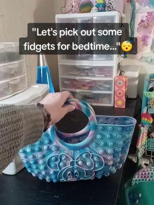 "Let's pick out some fidgets for bedtime..."😴🌙#fidgets #popit  #bedtimeroutine #fypfidgets #fidgetsforbed #nightroutine  #bedtimefidgets #quietfidgets #pickoutsomefidgets #adhd #adhdinwomen #adhdtoys  #decompressiontoys #adhdtok  #insomniaisntajoke #insomnia #fidgetcreator #fidgetcollector  #pacificparadiseprints #3d #keybordfidget #fidgetcube #magneticfidget #fidgetslider #minifidgettoys #popitpets #minipopit #chuckleandroar #tanglecreations #tangle #tanglefidgettoy #lildimpl #simpldimpl #fatbraintoys #needoh #needohball #stressrelieftoys #anxietyrelief 