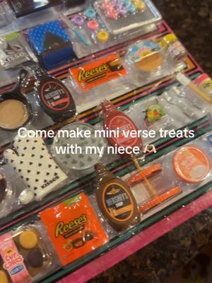 She waited for me to make her mini verse with her  🥰🫶🏻 she also refused to open the reeses bah bc “its too cute”    #niece #aunt #fyp #miniverse #toys #hersheys #playfood 