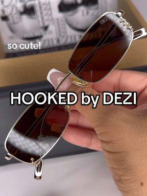 I just got my new @DEZI EYEWEAR @Desi Perkins sunglasses in HOOKED and they are so cute! The size is perfect and I love the brown lens! I can’t wait to wear them, especially during the summer months! ✨🤍 Dezi quality is amazing and the experience has been amazing, from the fast shipping to the packaging! #sunglasses #dezisunnies #dezieyewear #dezisunglases #accessories #personalstyle #creatorsearchinsights #giftsforher #regalosparamamá #regalosparaella 