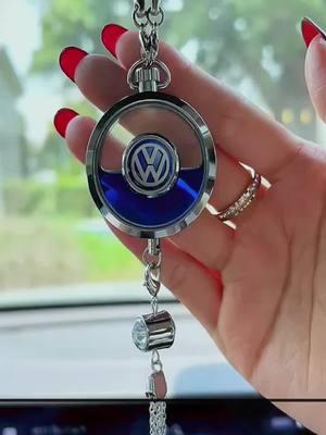 If you have a car, come here, good-looking and good-smelling car fragrance pendant is coming!#CarFragrance#CarGoodies#TikTokShopHolidayHaul #spotlightfinds#TikTokShop