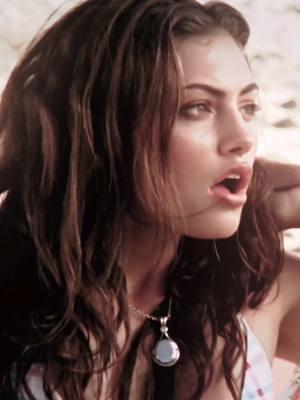 still waiting to be turned into a mermaid ASAP!      #cleosertori #cleosertoriedit #h2ojustaddwater #h2ojustaddwateredit #phoebetonkin #taissify #fyp 