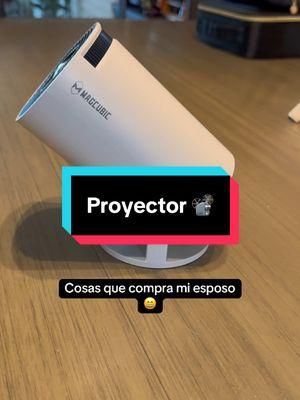 Cosas que los hombres compran 😄 #proyector #proyectorportatil #cineencasa #cineentiktok #movienights #movienight #nochedepeliculas #magcubic #projector #projectorscreen #portableprojector #sephoraalışverişim 