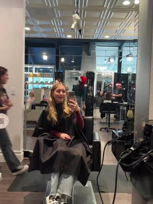 BLONDE FOR THE HOLIDAYS! thank you @Latitude 33 @tay<3  #hair #hairtok #hairinspo #hairacc #blonde #blondeinspo #blondehair #inspo #inspotok #inspoacc #transition #transitiontok #transitioninspo #hairtransition 