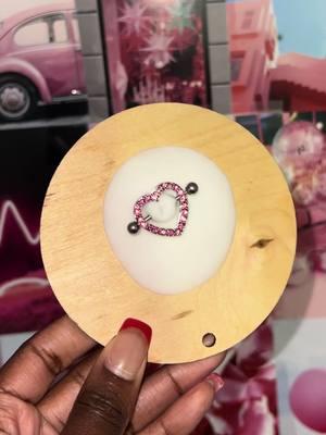 the pink>> #bodyjewelryshop #bodyjewelrybusiness #nippiercings #nipring #niprings #nipjewelry #piercinginspo #piercingideasforgirls #piercingideas #piercingjewelry #piercing 