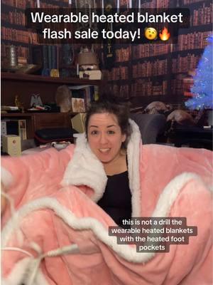 OMG, the wearable heated blankets are back in stock!!! #heatedblanket #wearableheatedblanket #warmwinter #electricblanket #tiktokmademebuyit #wintermusthaves 