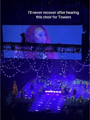 Zach Bryan brought a choir on stage for Towers for his final show of his tour and they were incredible. #ZachBryan #countrymusic #zachbryansong #zachbryanmusic #zachbryanconcert #countrysong #countrymusician #countryconcert #quittintimetour #oklahomanoutlaw #countryartist #outlawcountry #zachbryanalbum #thegreatamericanbarscene 