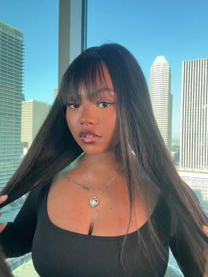 Hot Topic & the Top Pick 🖤  #ashinehair #ashinehairbundles #ashinebundles #bangs #bussdownbangs #ashinehairbangs #ashineclosure #ashinehairclosure #ashinereview #quickweave #quickweavestyles #blackgurlluxury 