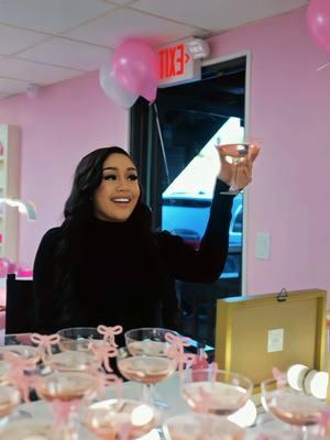 My lash salon grand opening!✨🥂🎀 @THE “LASH ARTIST” 💎 #lashsalon #lashextensions 