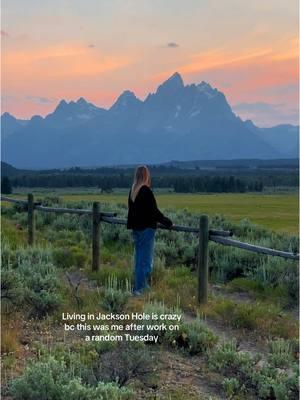 One of my favorite things about Jackson is how convenient everything is; there’s so much to explore in a small radius yet it never feels claustrophobic ✨ #jacksonhole #jacksonholewyoming #jacksonwyoming #grandtetons #tetons #grandtetonnationalpark #gtnp #nationalparks #nationalparksusa #mountaintown #mountaingirl #naturegirl #mountainlife 