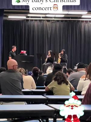 Alyssa’s Christmas Concert. She playing the clarinet. Excuse the rude ass kids in front of me #mommasbaby #acaciamiddleschool #merrychristmas🎄 #teensoftiktok #MomsofTikTok #hemetcalifornia #riversidecaliforina #inlandempire #socal