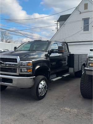 Ultimate crew utility truck 5500 4 x 4 Chevrolet Duramax with Alison #5500hd #davisautosales #forsale #utilitytruck this is the dream come true for any construction mobile mechanic or anyone that needs to carry a crew #worktruck #ultimate 