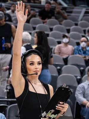 if you blink fast - you don’t see anything #womeninsports #stealth #gospursgo 