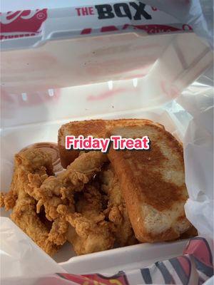 #fridaytreat #raisingcanes #pandaexpress #qt 