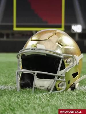 Always making sure the Fighting Irish are looking fresh. Here's how ➡️ @ndfootball #riddell #football #helmet #notredame