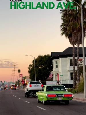 STAY CRUISIN’⚜️ #CruisingHighlandAve • #ab436 #cruisingisnotacrime #nationalcity #westaycruisin #lowrider #tbird #lincoln #highlandave 