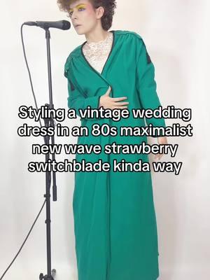 #newwave #altfashion #alternativefashion #80salternative #newromantic #personalstyle #maximalist #maximaliststyle #grwm #strawberryswitchblade #80sfashion #vintagefashion #retrofashion #vintageweddingdress 