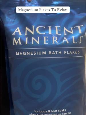 These Magnesium Flask are so great for a hot bath. #magnesium #magnesiumflakes #magnesiumforsleep #bathsoak #relaxation #footsoak #TikTokShop #fyp 