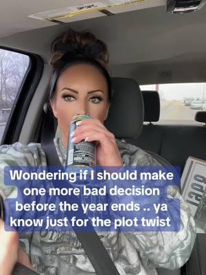 Plot twist? Maybe yes? #plottwist #doitfortheplot #plot #twist #perhaps #bodybyablonde 