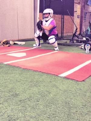 Lil brother filming @🤍~Destinee~🤍 “Sissy” tonight catching off an unfamiliar crazy machine lol #fridaynightfun #catcher #softball #fyp #allstar #paigehalstead #lefty #lovewhatshedore #abouttobe18 