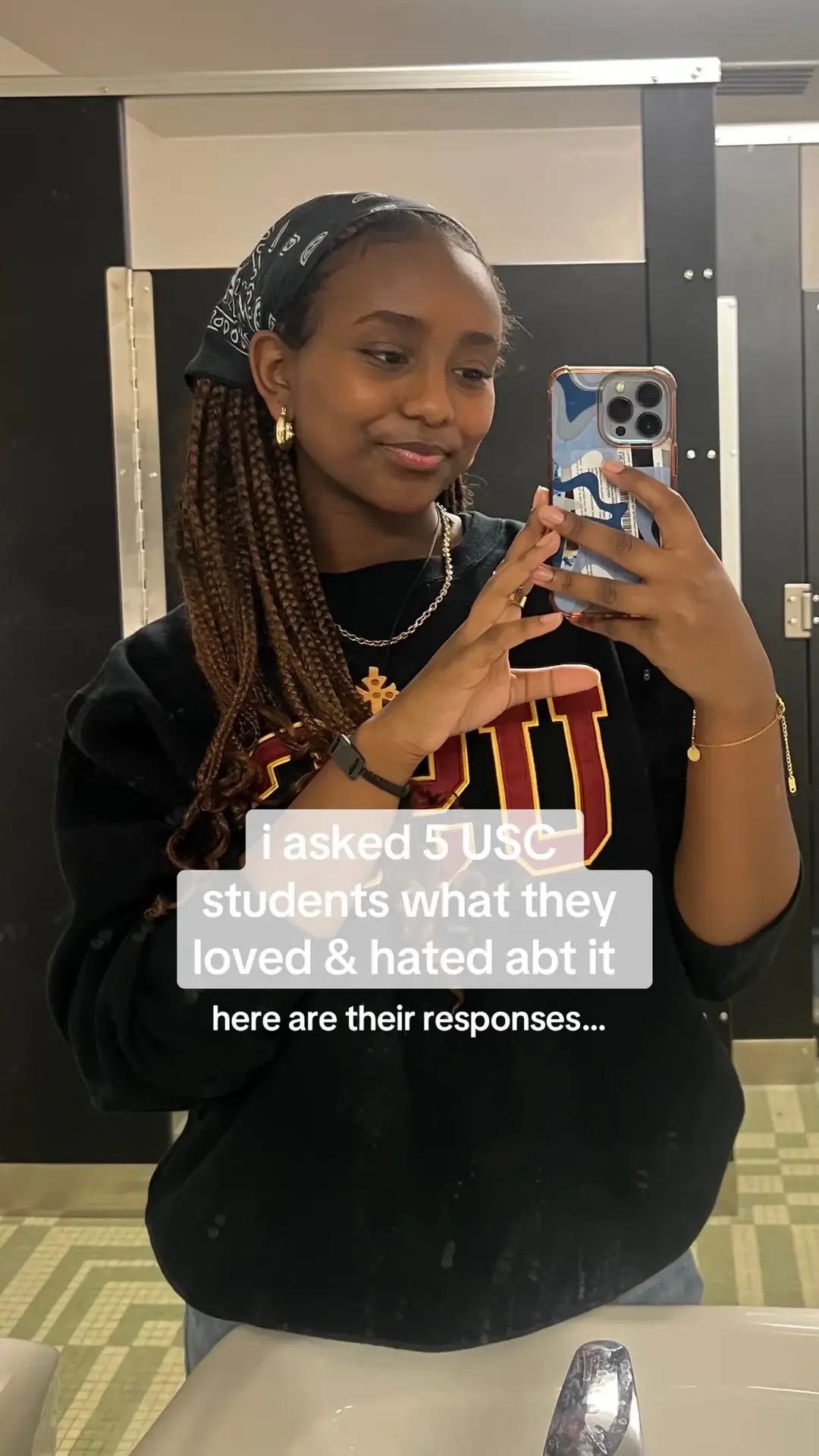 5 students, 1 question: what do you love/hate about USC? ❤️💛 #loper #college #collegesearch #collegelife #collegeadmissions #applyingtocollege #collegeapplications #commonapp #usc #trojans #universityofsoutherncalifornia #fighton 