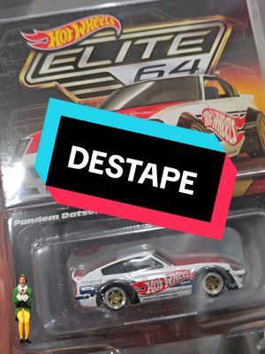 Viernes de destape 🎄 #hotwheels #hotwheelscustom #diecast #hotwheelsmexico #collection #164scale #hotwheelscollections #hotwheelscollector #m2machinescollector #foryou #fyp #merrychristmas #happyholidays #elite64 