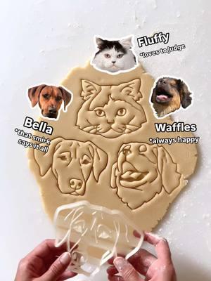 🎄And what’s your pet favorite feature? Share in the comments ☺️👇 . . . #petportrait #dogmom #dogdad #cookiecutters #portraitcookies #dogcookies #stockingstuffers #christmasdog #christmascat #catmom #catdad #petownergift #pitbull #custompet #ridgeback 