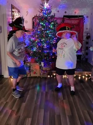 ✨️🕺 over the fields we go✨️💃#grandma #grandpa #Love #danceing #christmas   