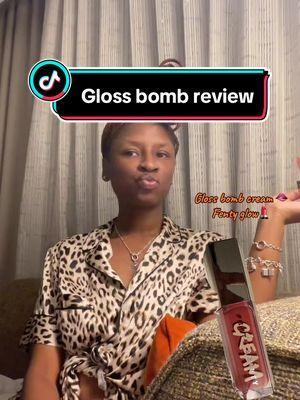 Gloss bomb review #followmissrell #blackgirltiktok #blackgirlstuff #fy #blackgirlmagic #fenty #fentybeauty #fentybeautyhouse #lipgloss #glossbomb #glowskin #rihanna #riri