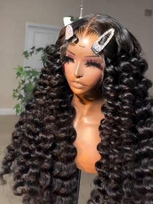 Me every time in love with the great texture wig😍😍 #yolissahair#waterwave#gluelesswig#hairfactory#hdlacewig#tutorialvideo#wholesalewig#bodywave#fashionwig#straight#curly#loosewave